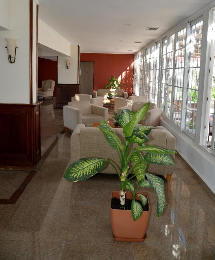 Club Lapethos Bungalow Kyrenia  Exterior photo